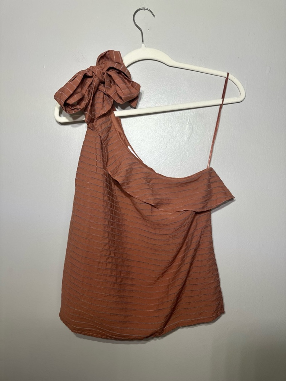 Nine West One-Shoulder Rust Bow Detail Women's summer shirt M #classic #chic - Picture 2 of 7